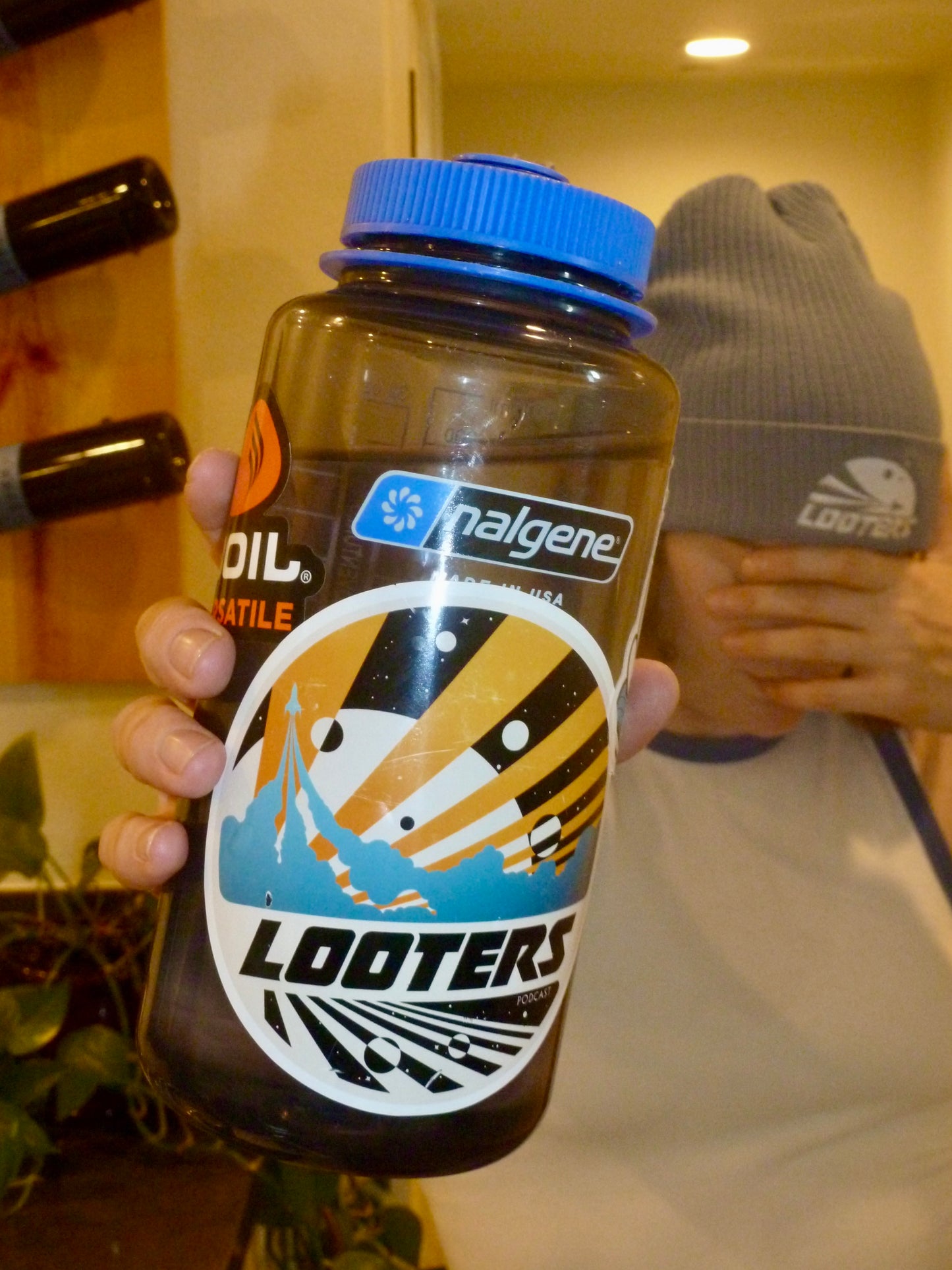 Looters Original 4" Bubble-free Sticker